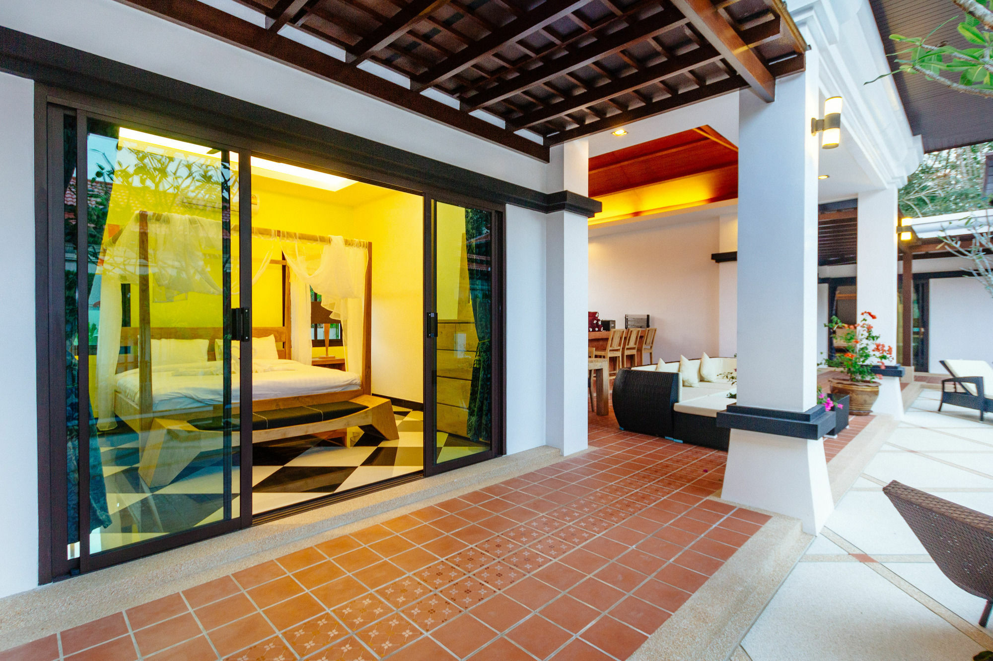 Jewels Villas Phuket Surin Beach  Eksteriør billede