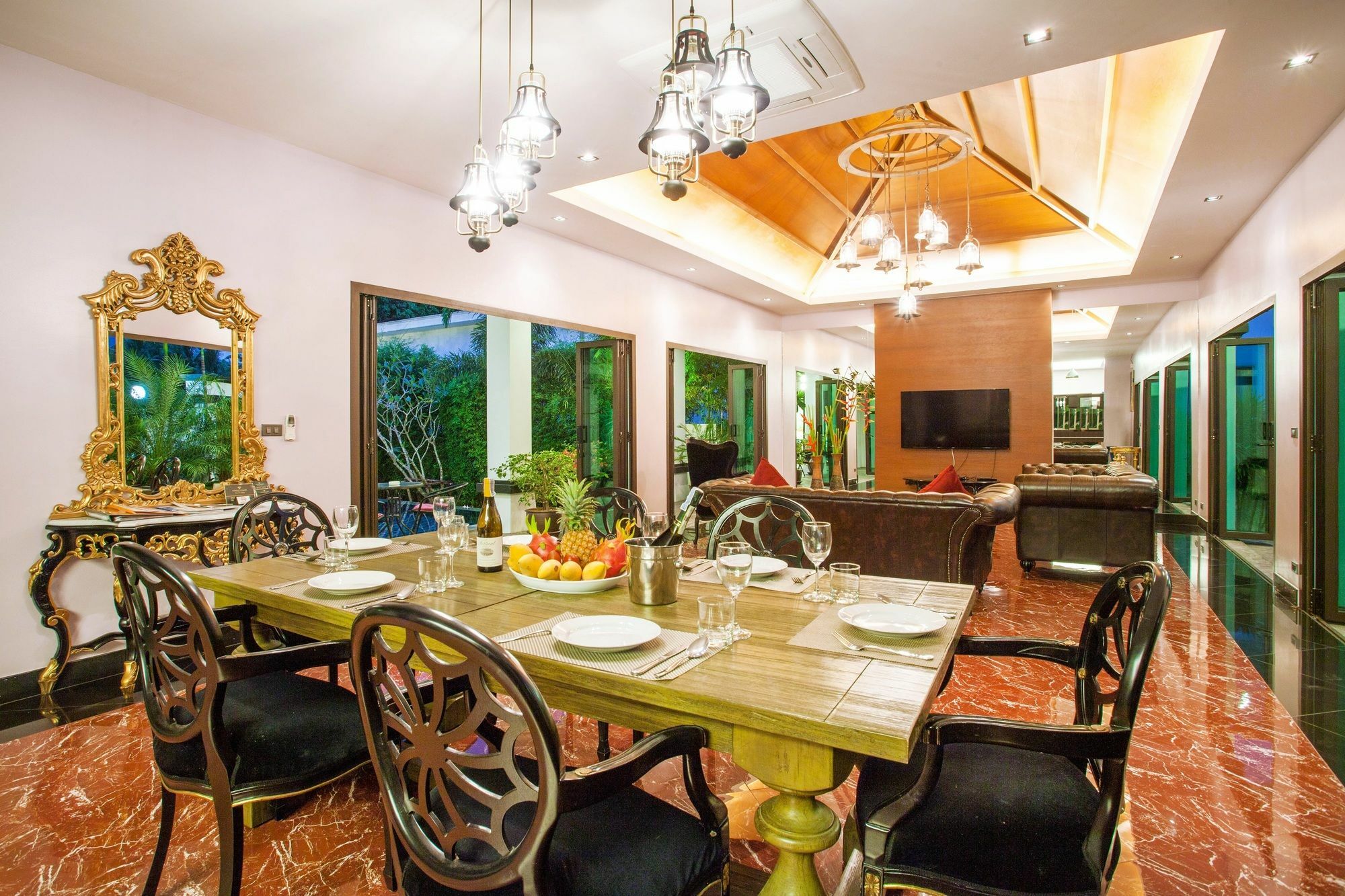 Jewels Villas Phuket Surin Beach  Eksteriør billede